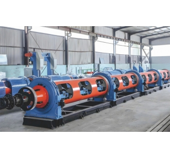 Tubular stranding machine