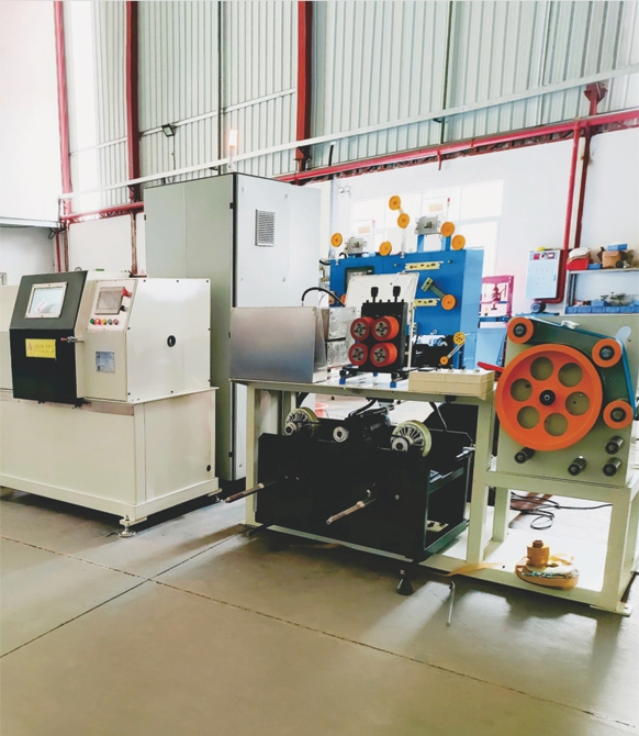 Frame stranding machine